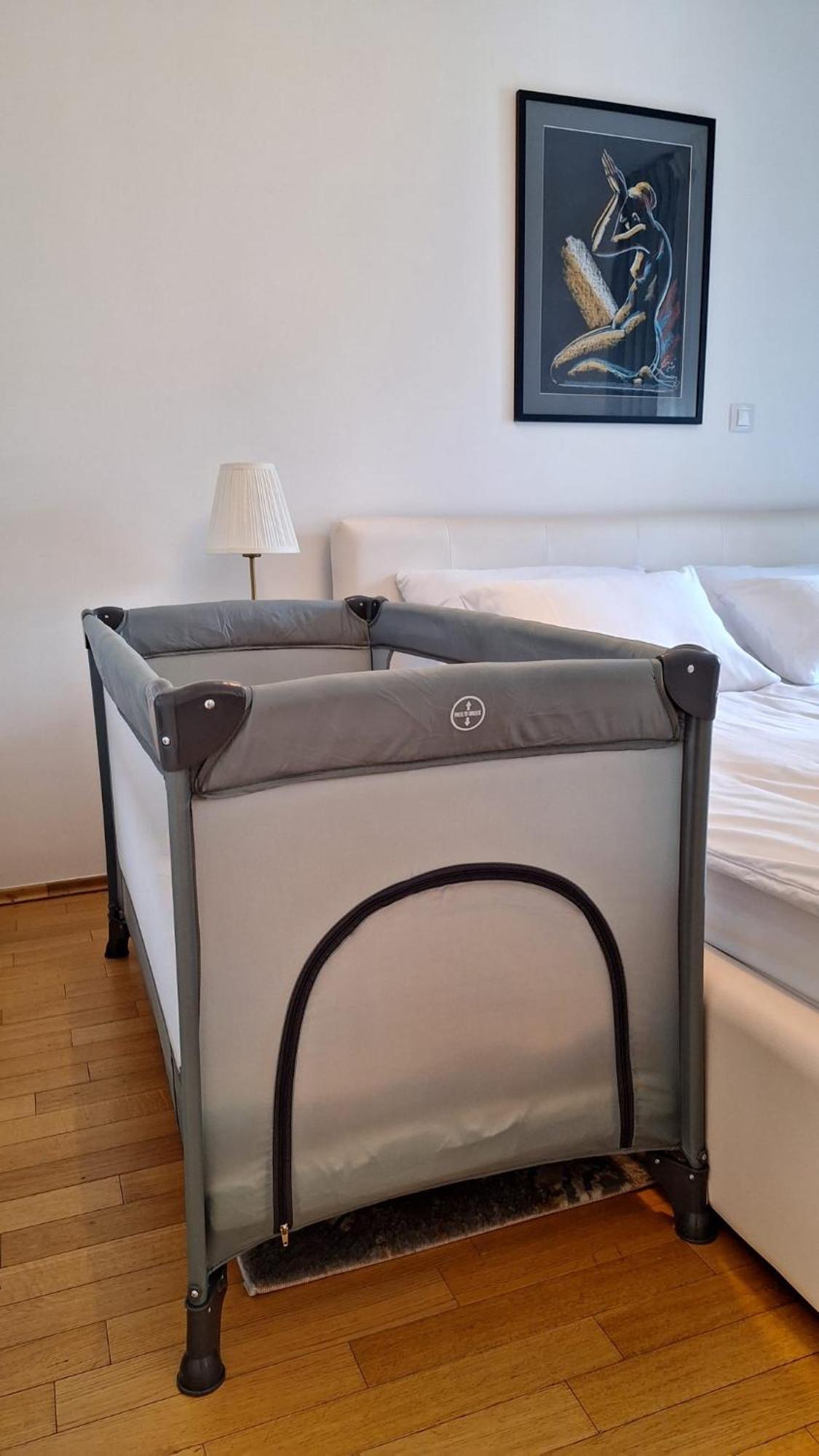 Apartman Lory, Zagreb, Downtown, With Own Parking In The Garage Exterior foto
